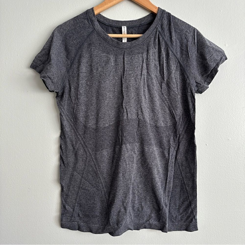 Athleta T Shirt Womens Large Gray Short Sleeve Top